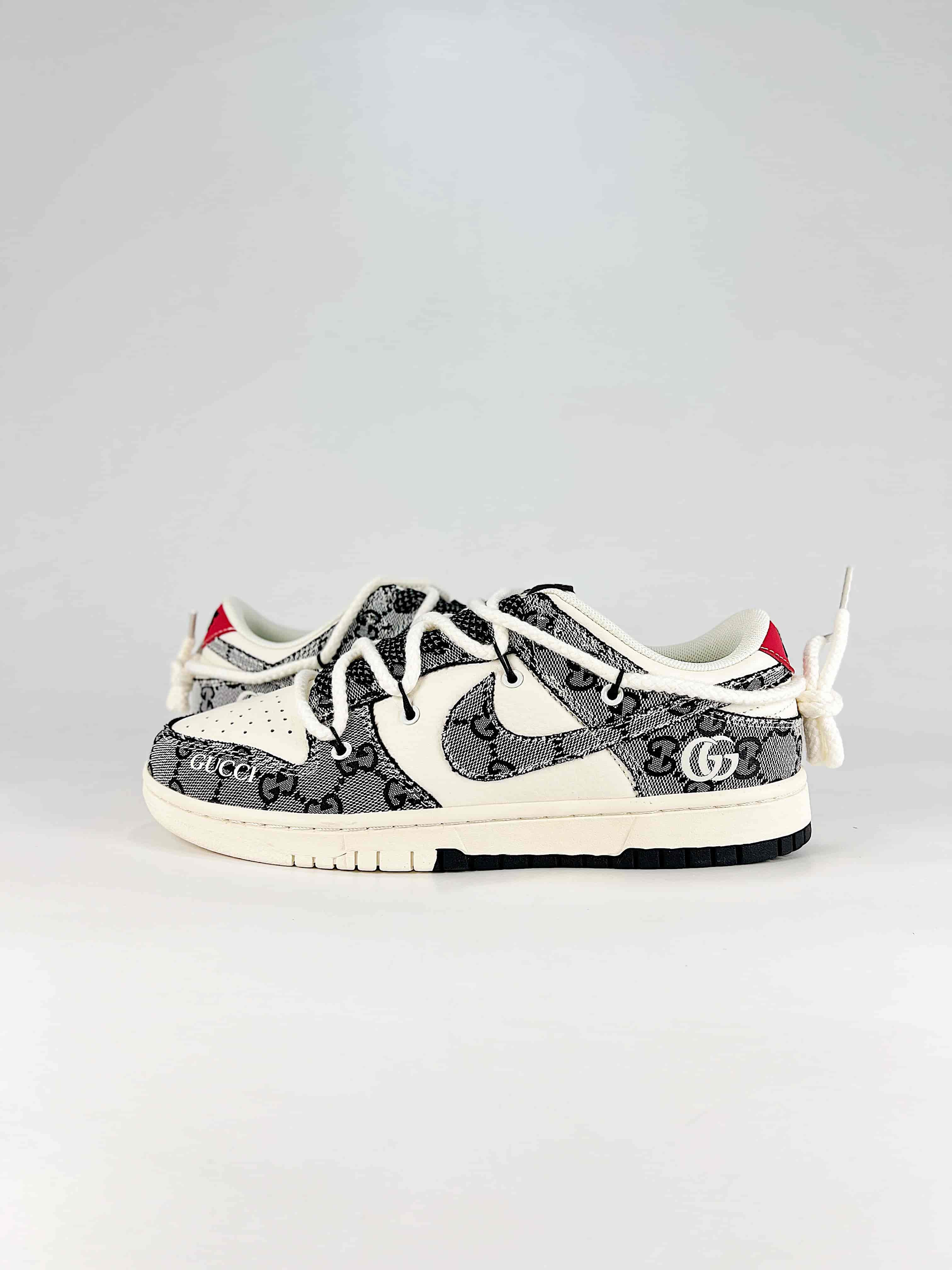 Nike Dunk SB Low New Colorway Style No. YX5066 215