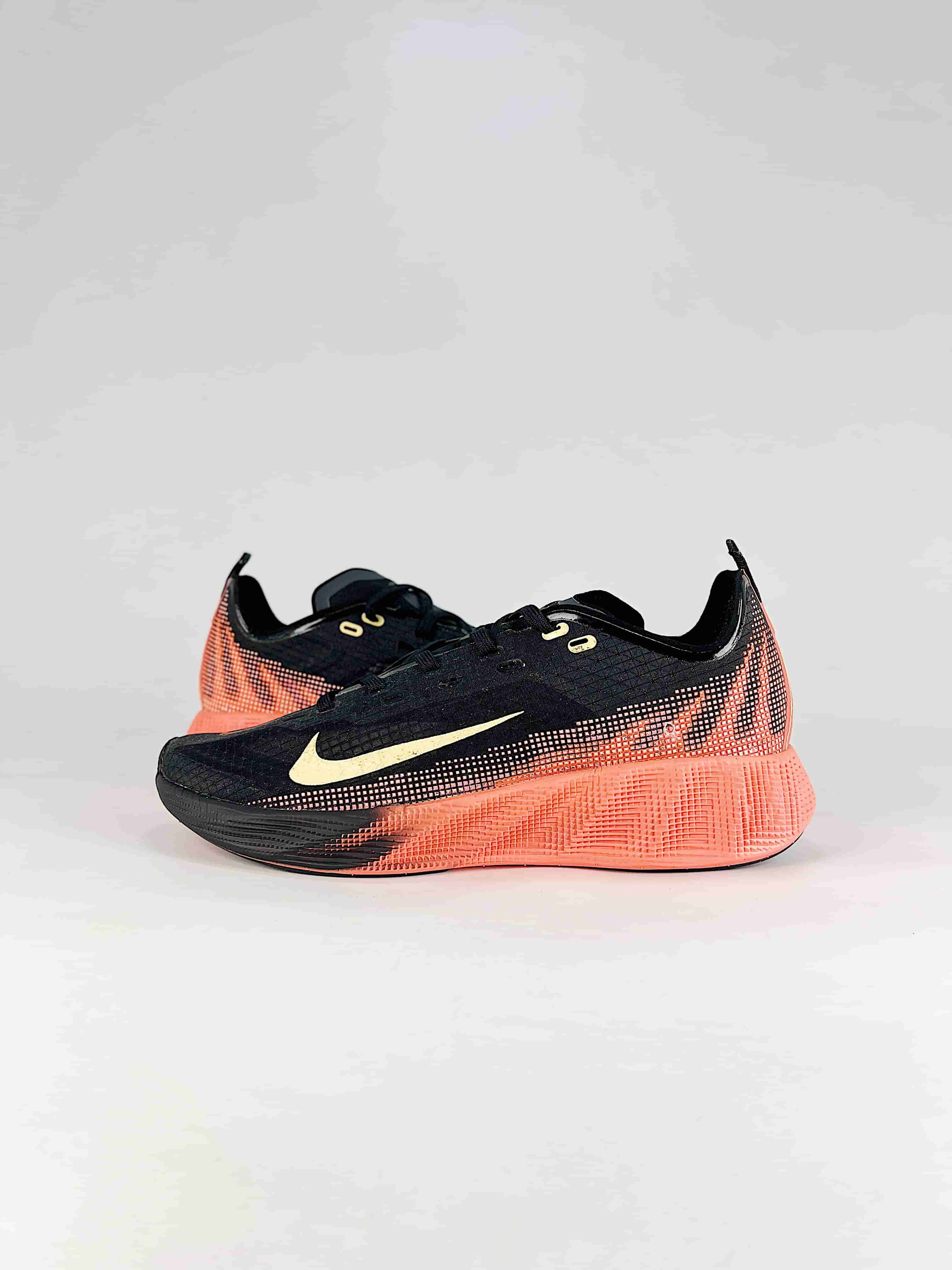 Nike AVA XNikeTop-Grade Running ShoesStyle No. HM9697 005