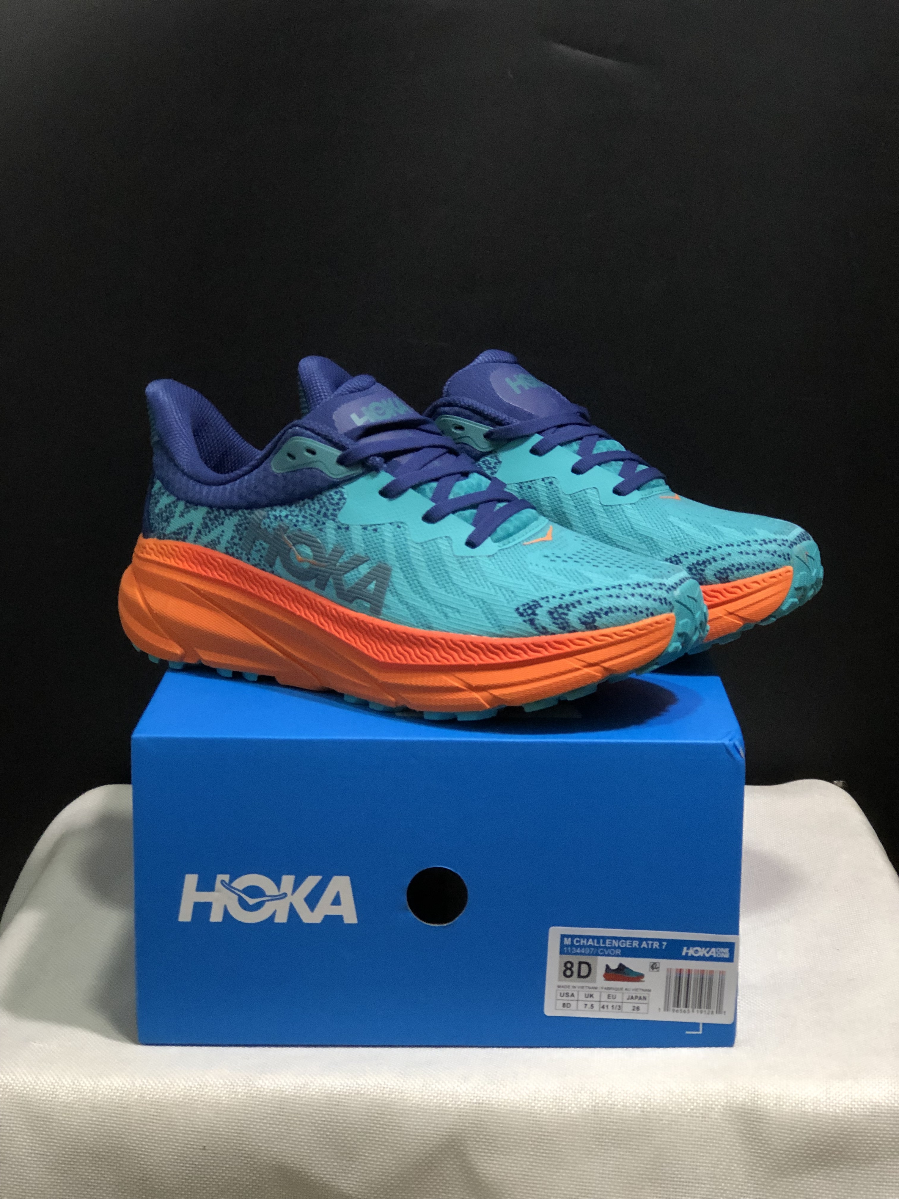 HOKA One Challenger 7