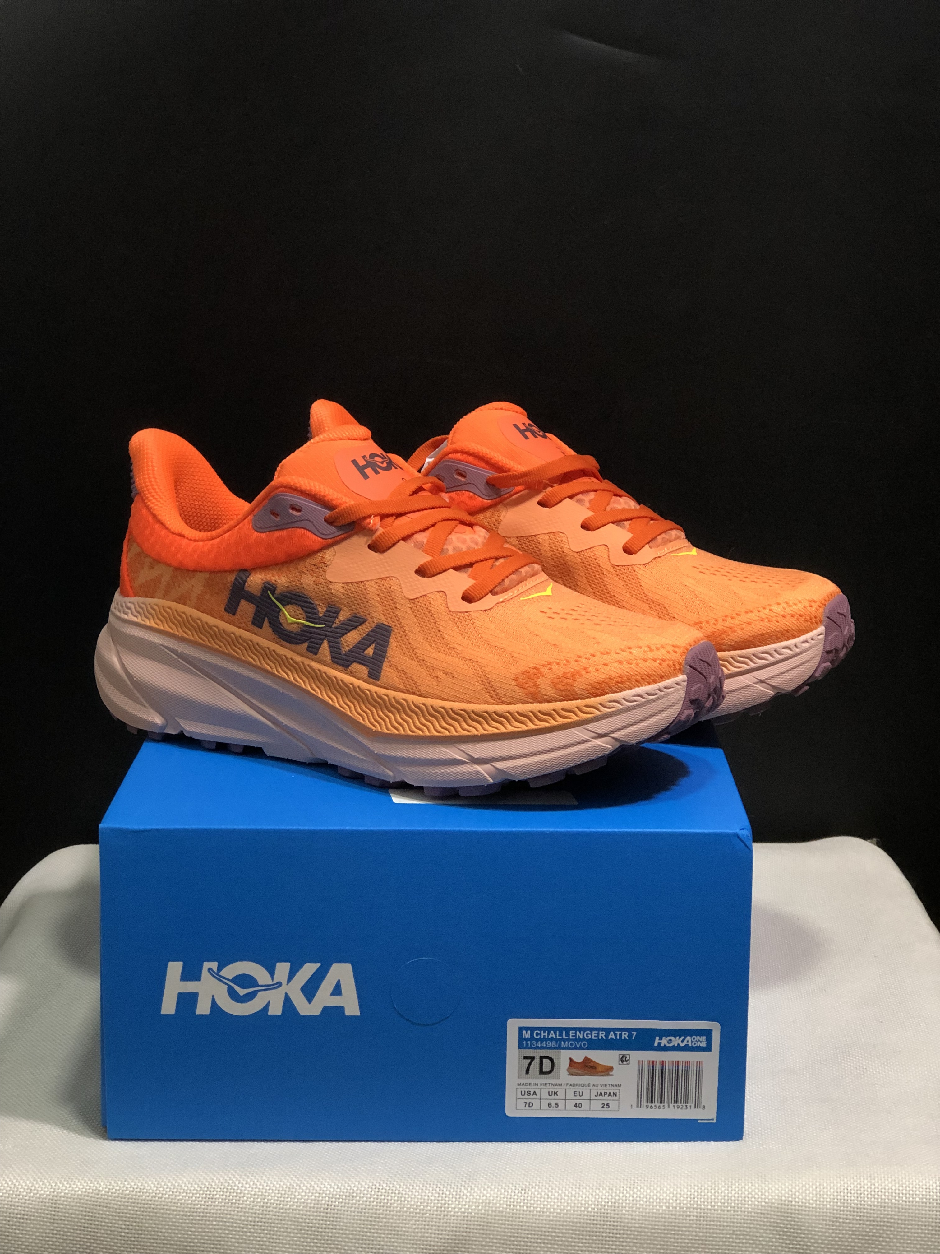 HOKA One Challenger 7