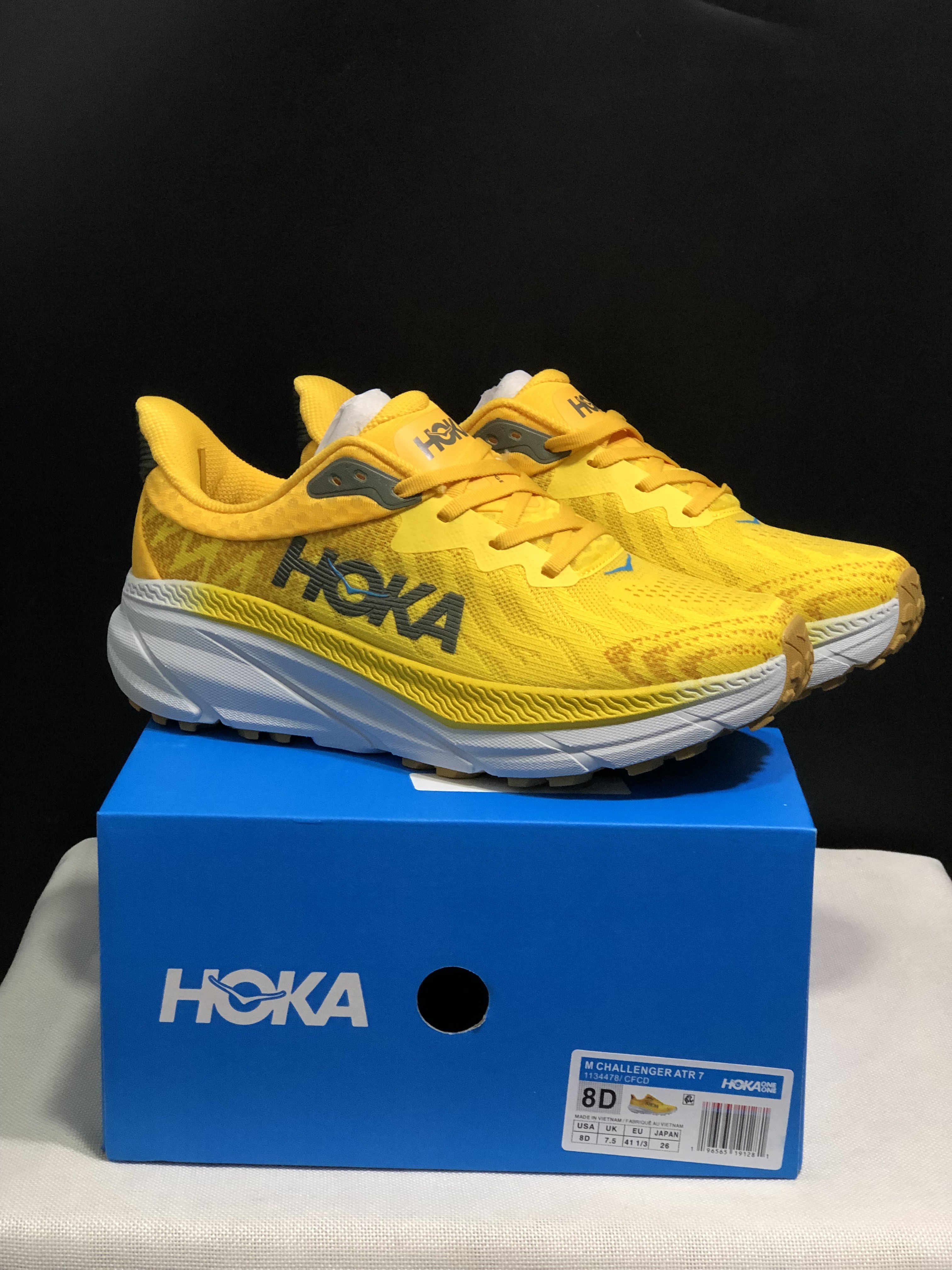 HOKA One Challenger 7