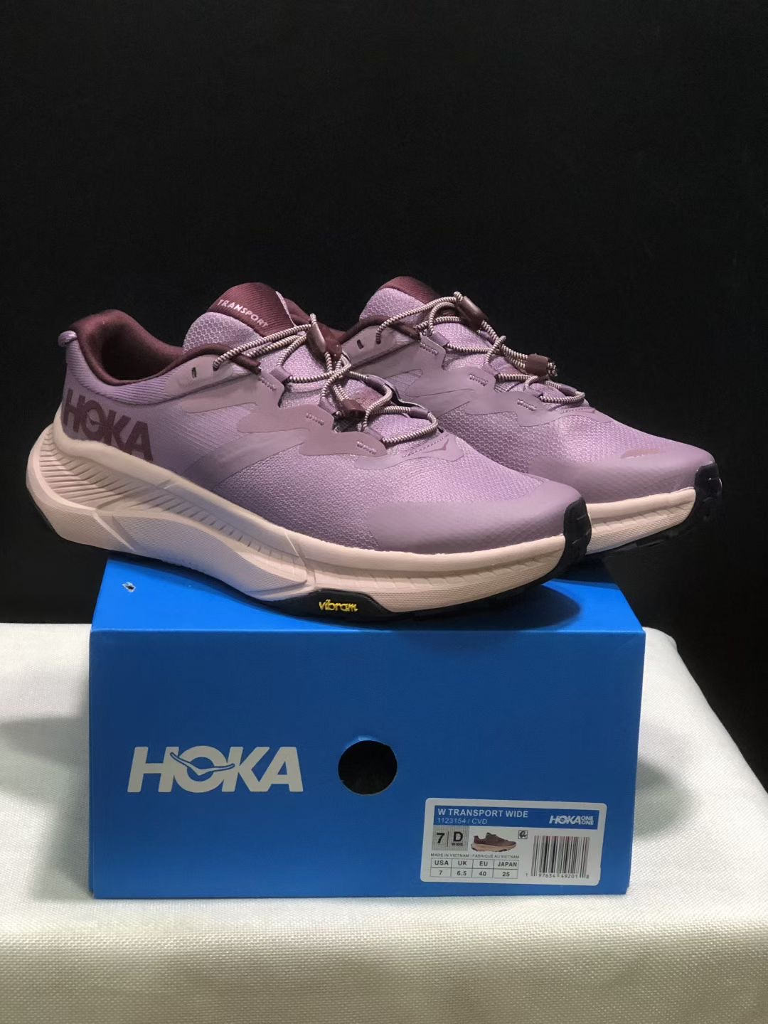 HOKA One One Transport