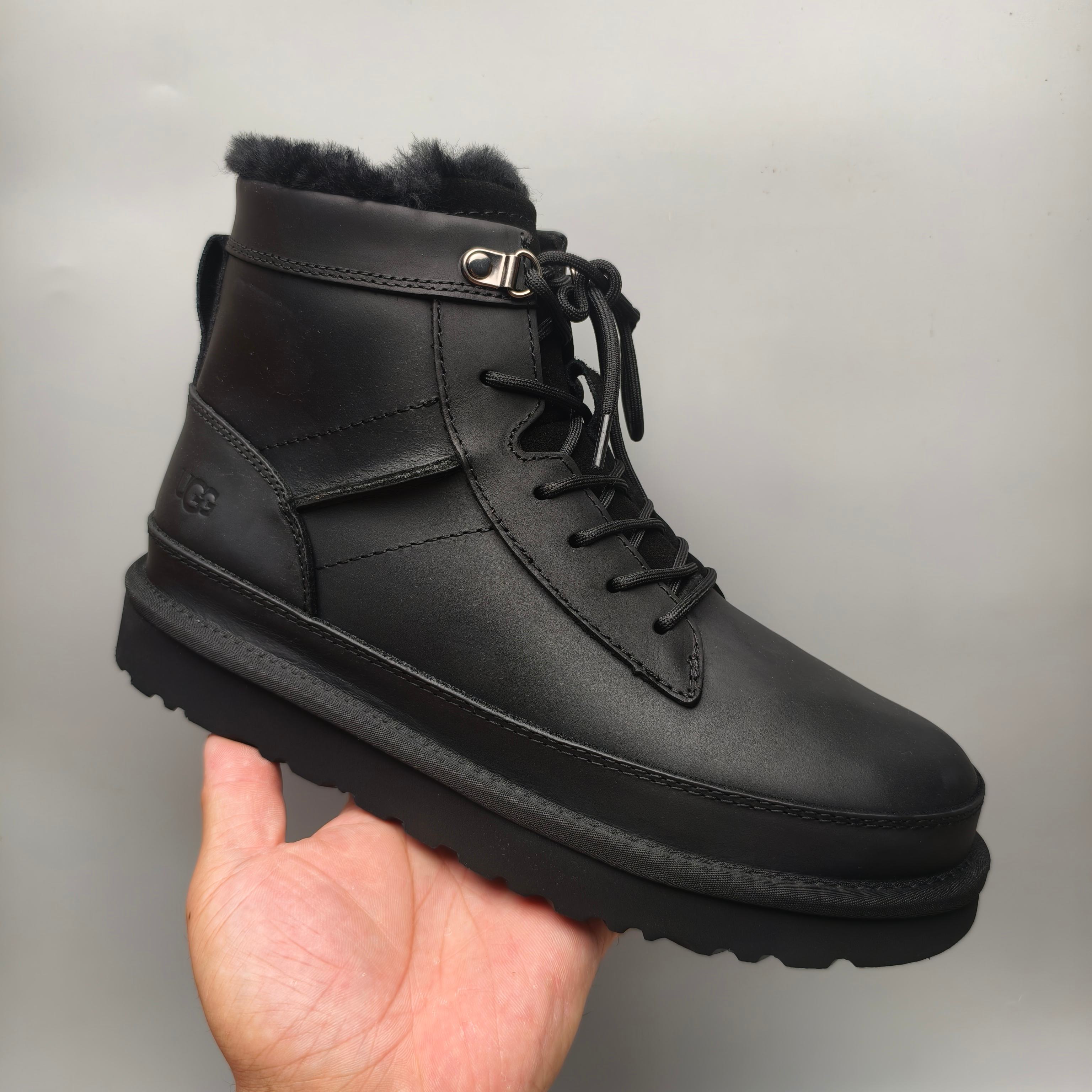 4580 Mid-Top In Stock39