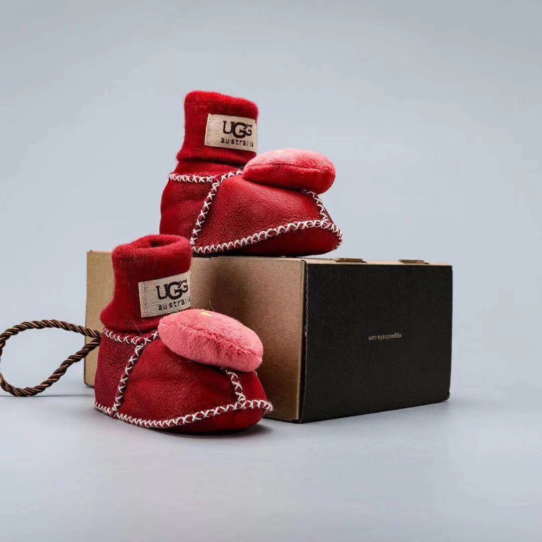 UGG 23 Colorway