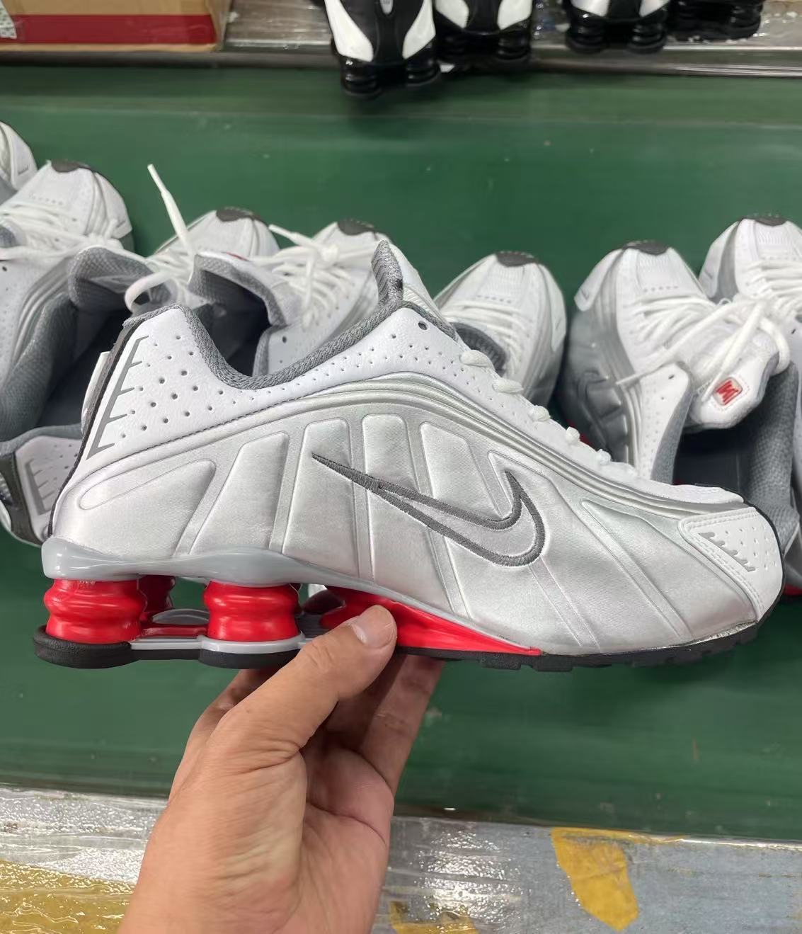 Nike Shox R4 36-45