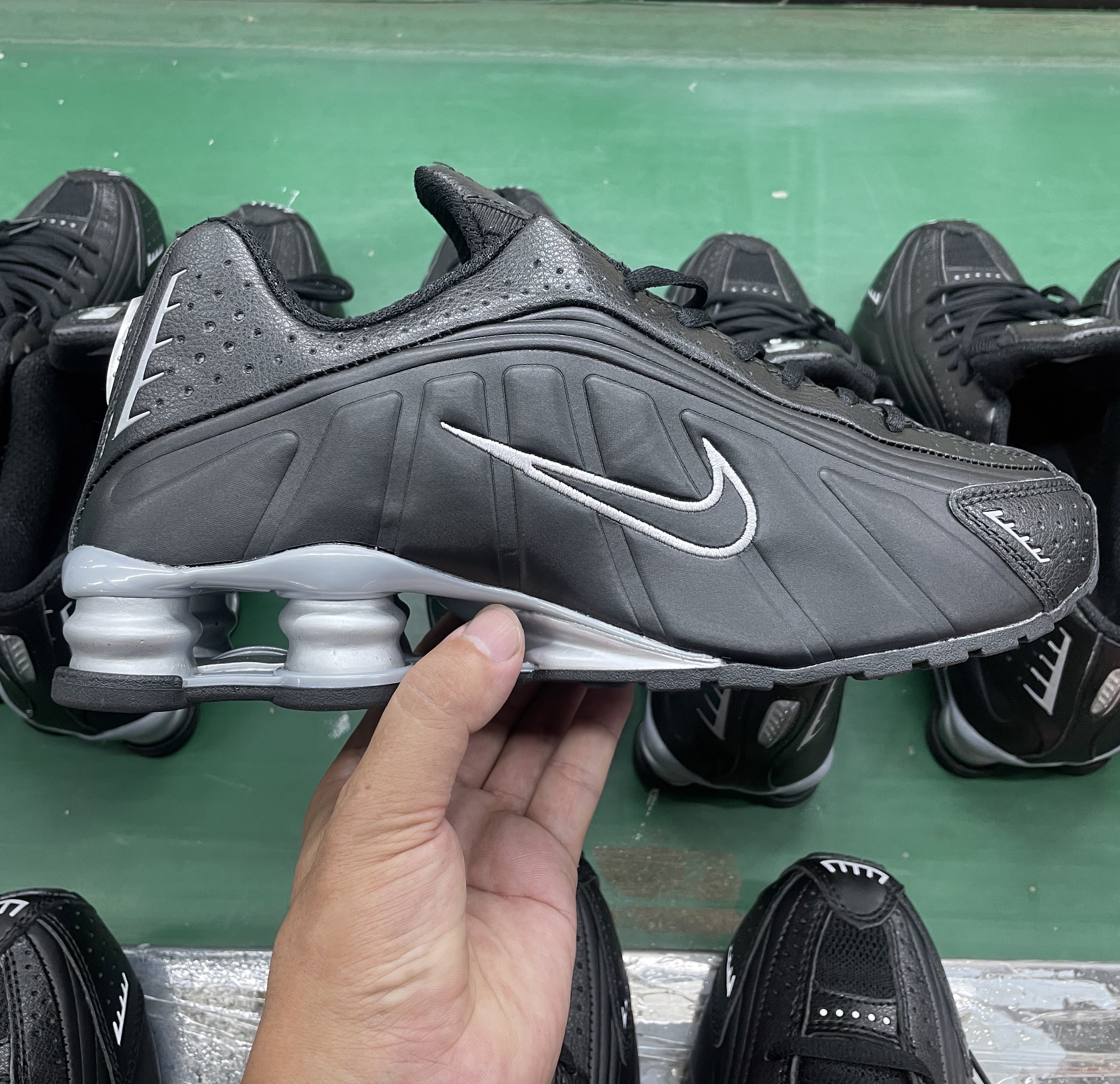 Nike Shox R4 36-45