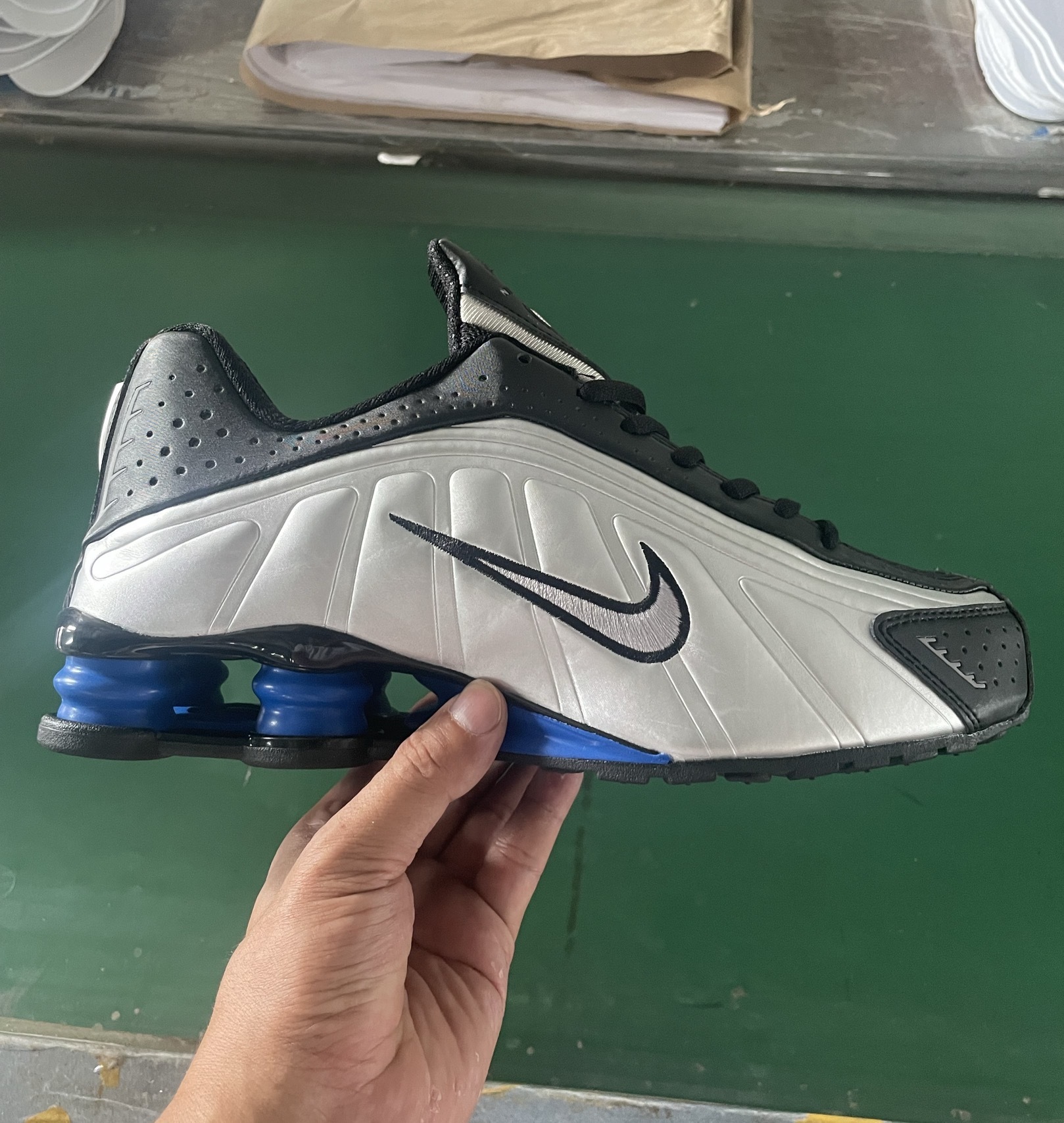 Nike Shox R4 36-45