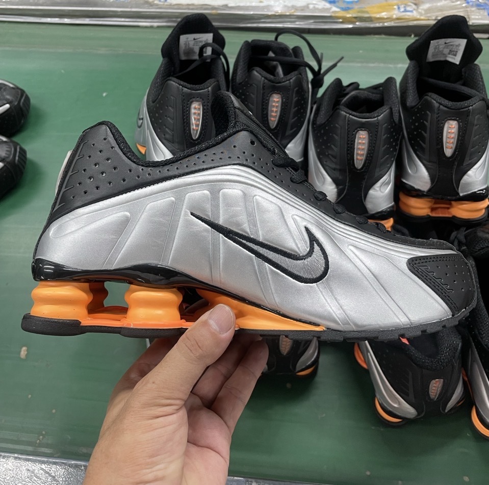 Nike Shox R4 36-45