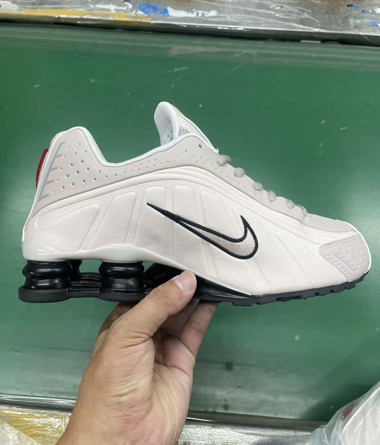 Nike Shox R4 40-45
