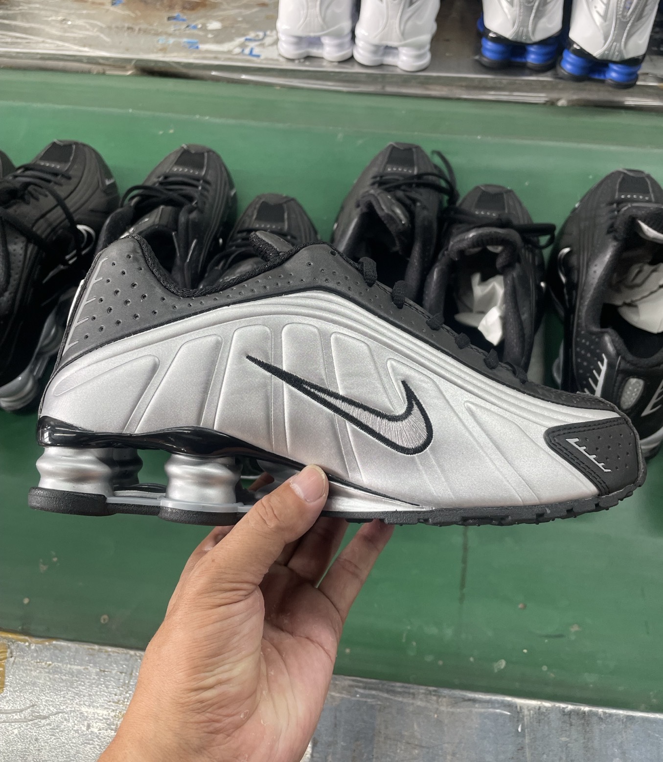 Nike Shox R4 36-45