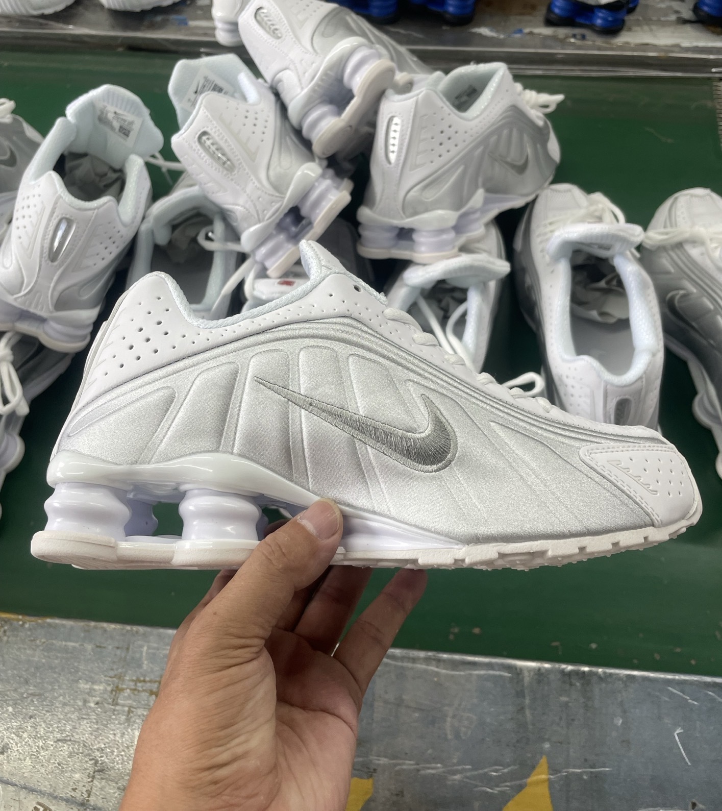 Nike Shox R4 36-45