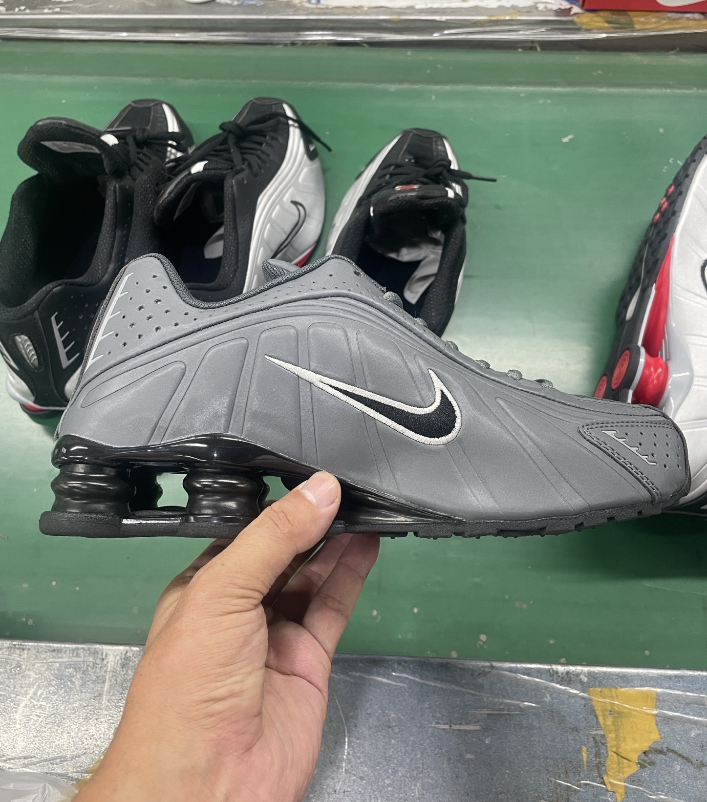 Nike Shox R4 40-45