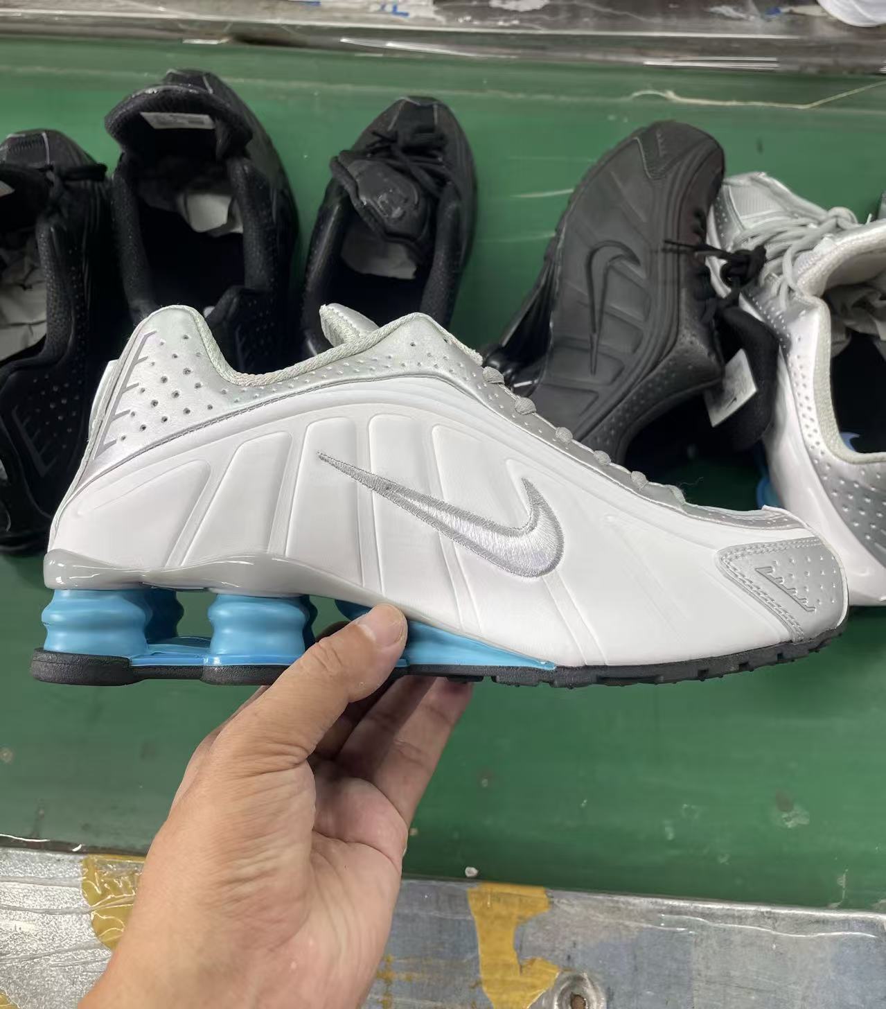 Nike Shox R4 36-45