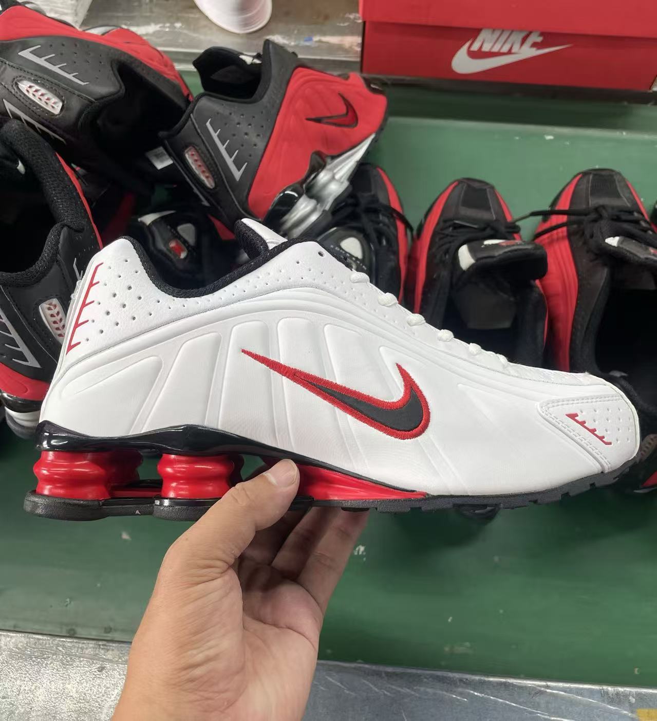 Nike Shox R4 36-45