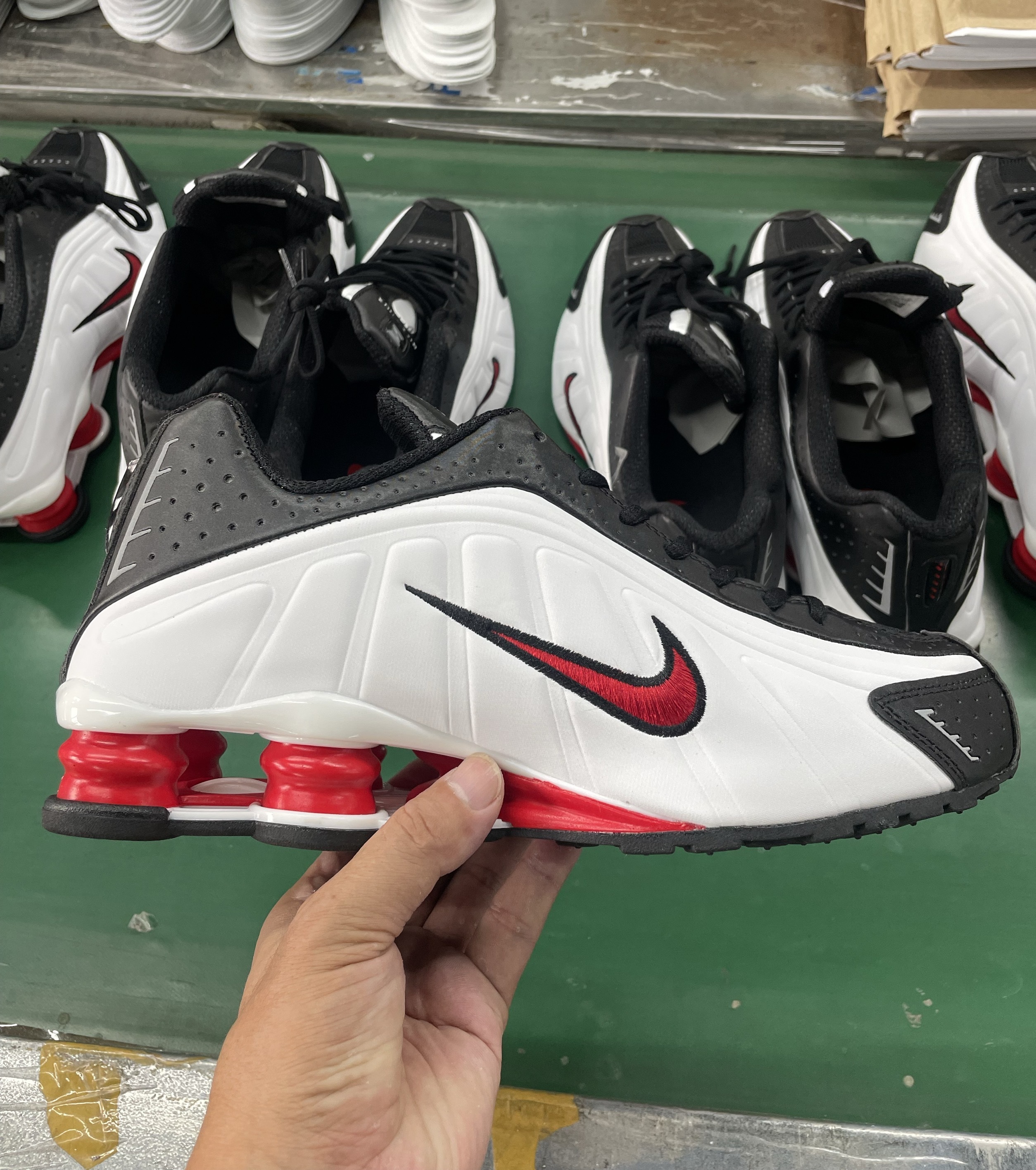 Nike Shox R4 36-45