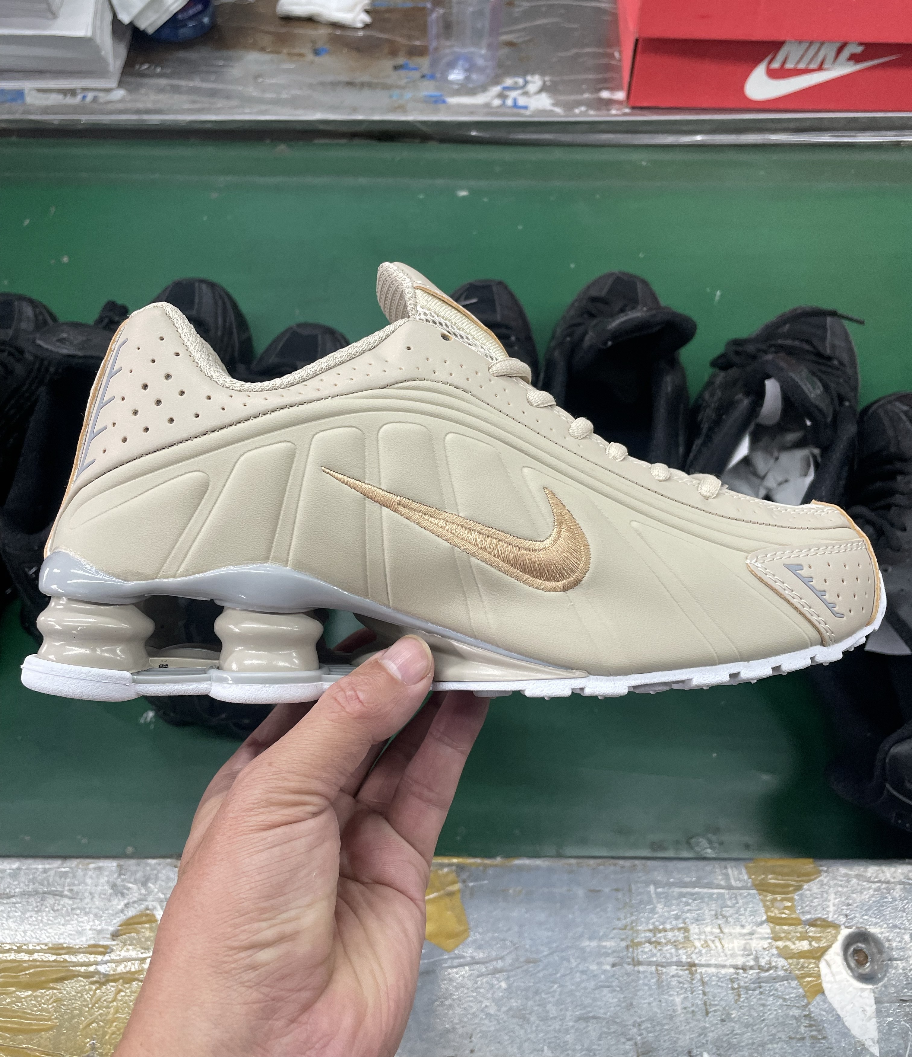 Nike Shox R4 36-42