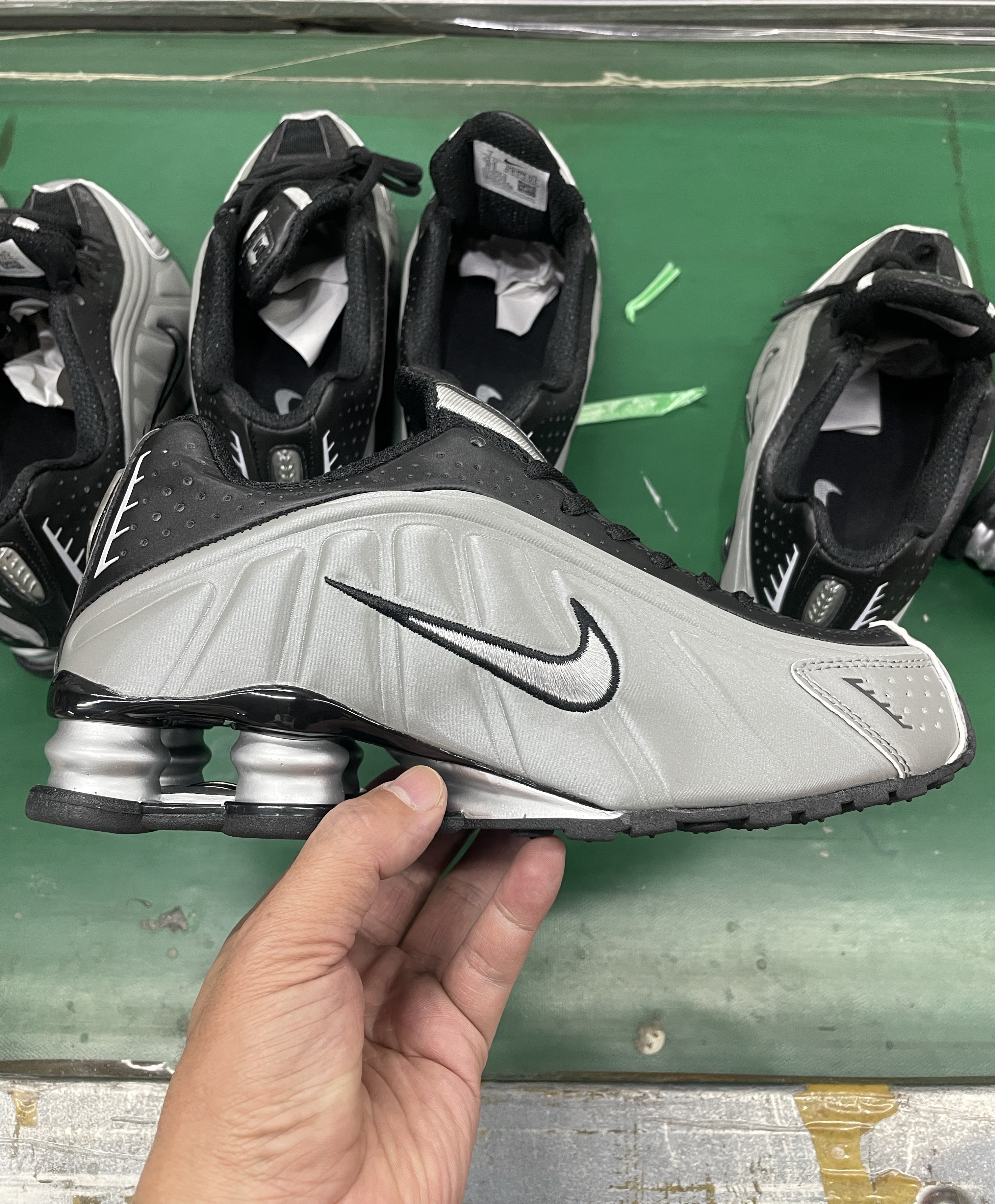 Nike Shox R4 40-45