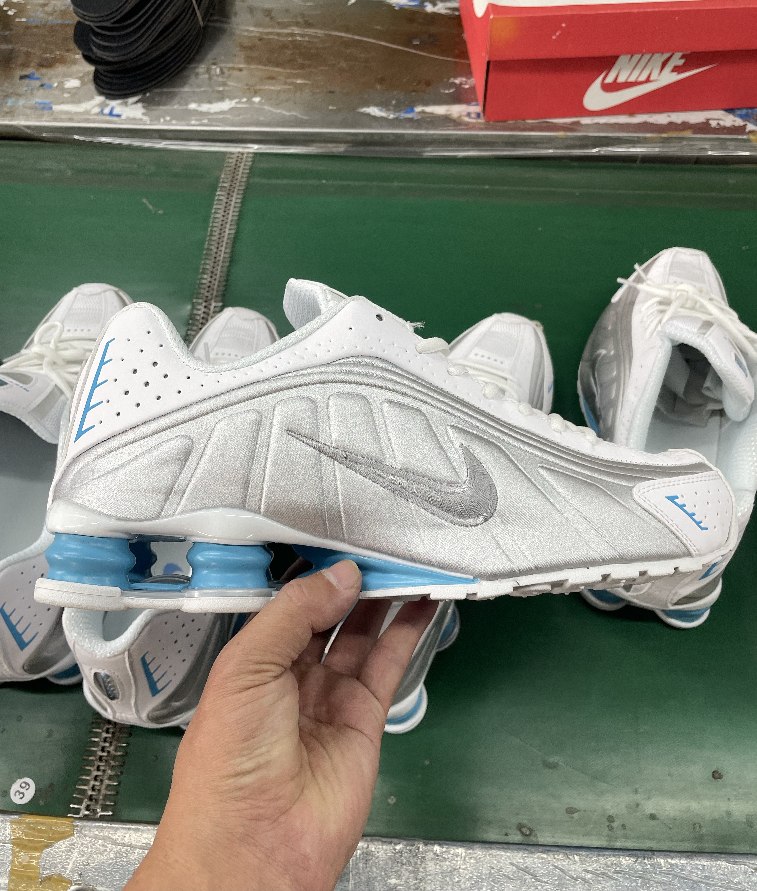 Nike Shox R4 36-45