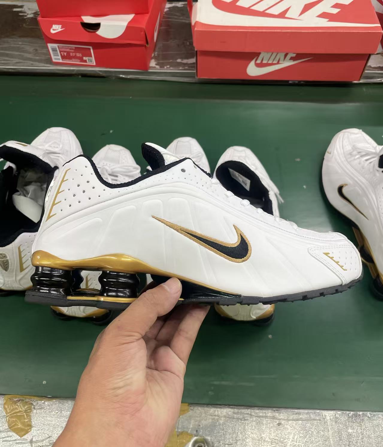 Nike Shox R4 36-45