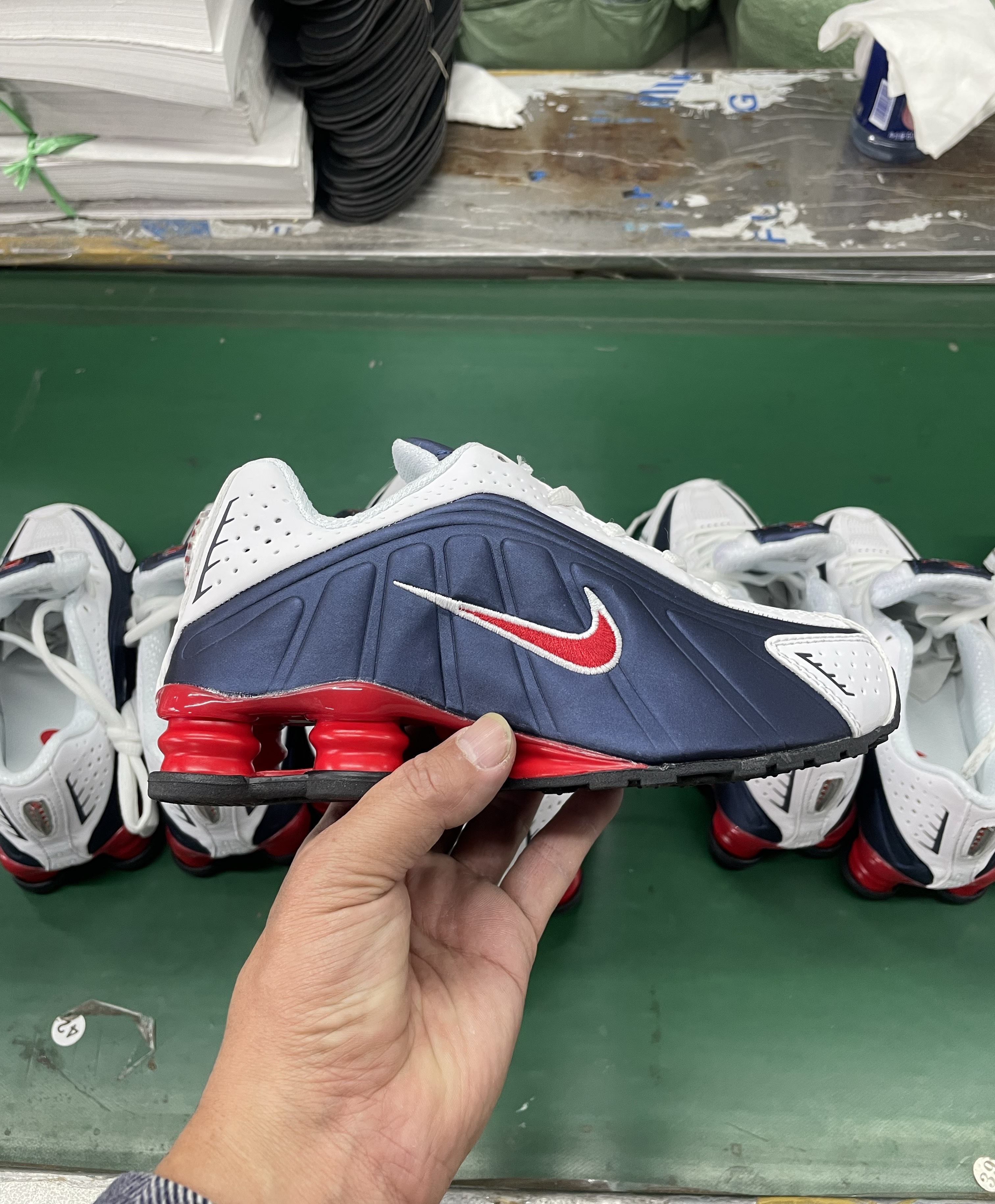 Nike Shox 28-35