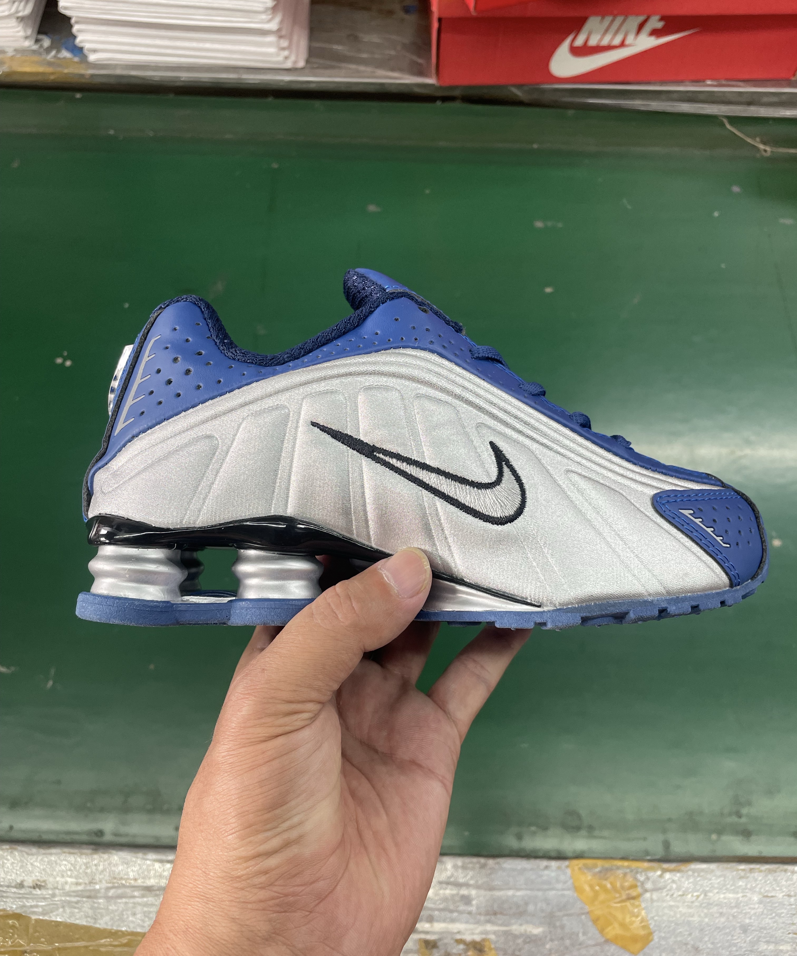 Nike Shox 28-35
