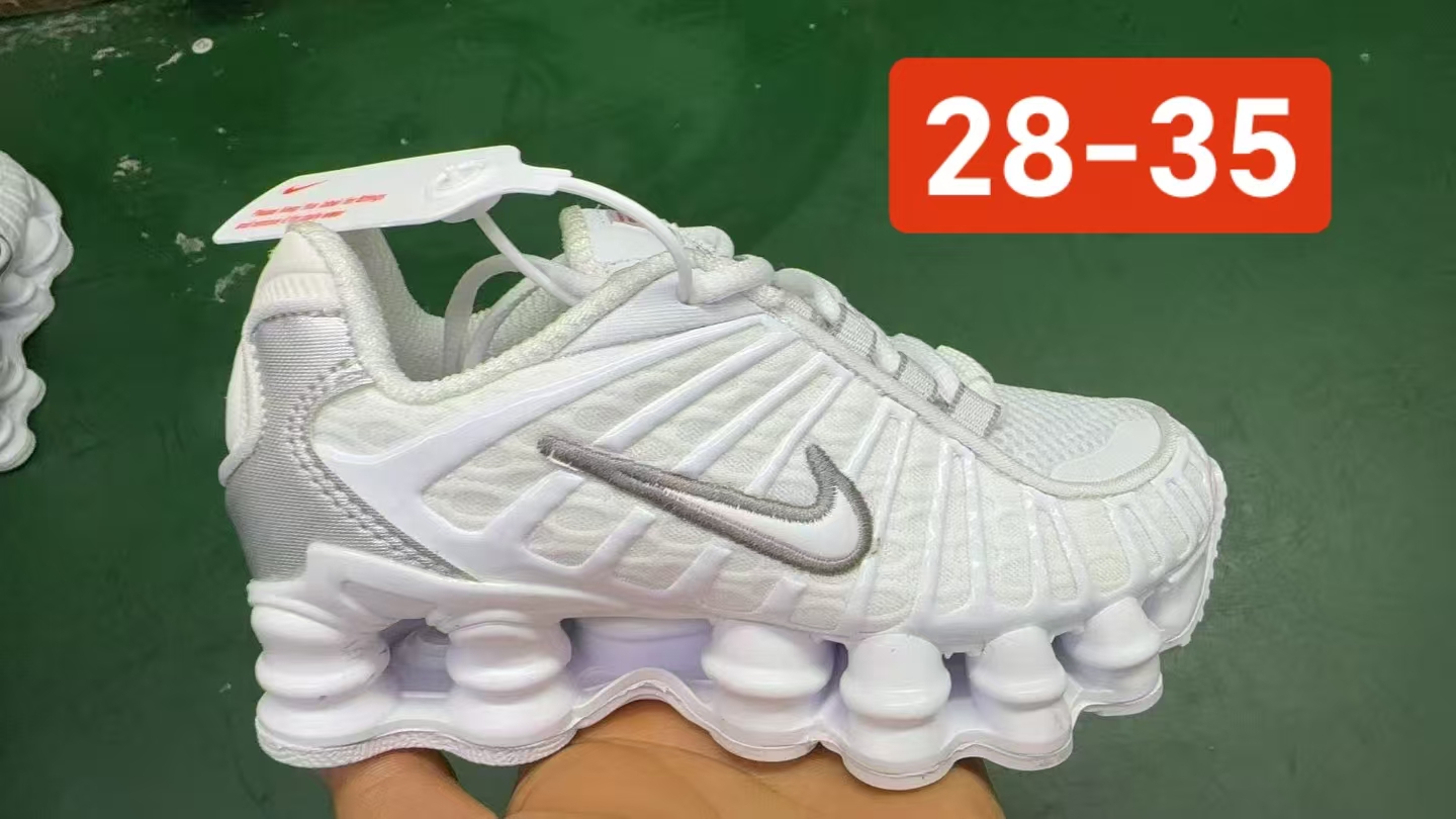 Nike Shox 28-35