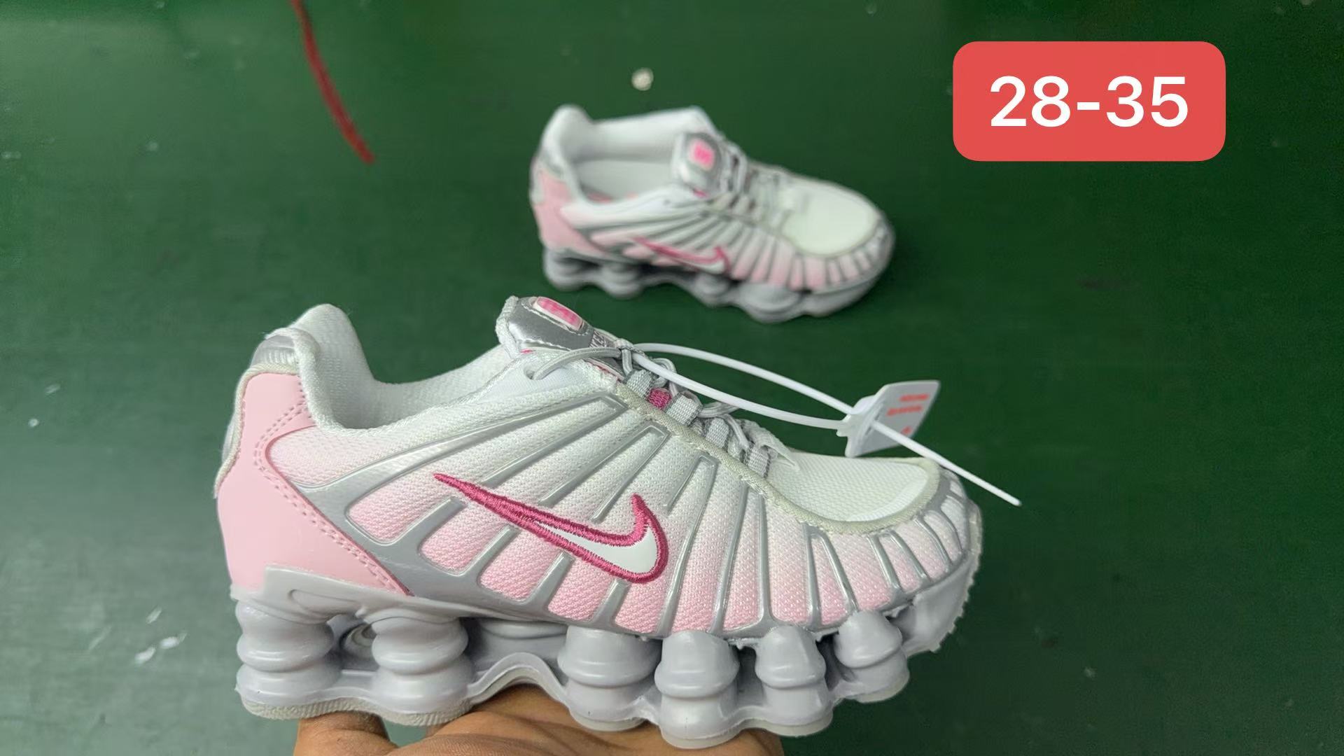 Nike Shox 28-35