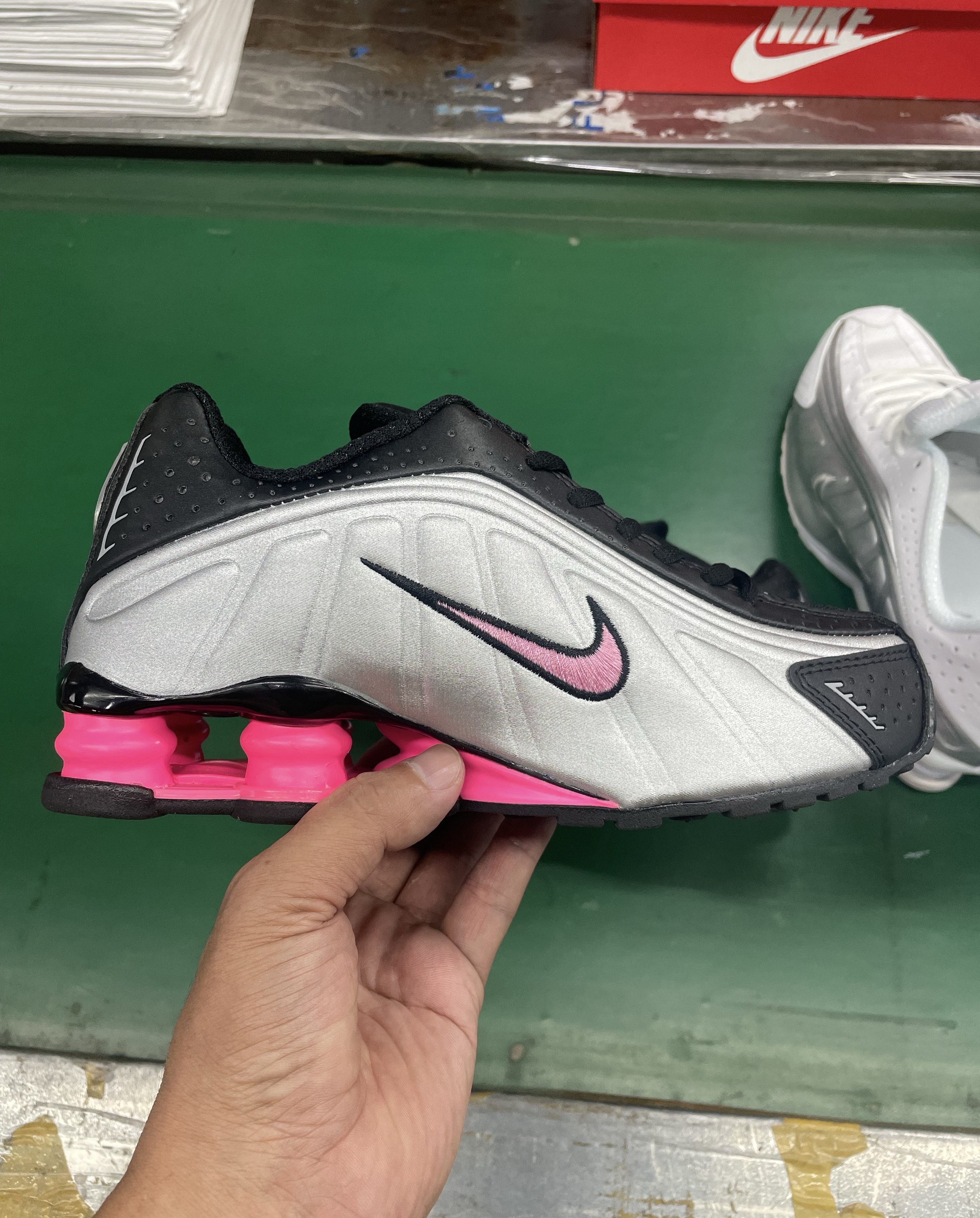 Nike Shox R4 36-42