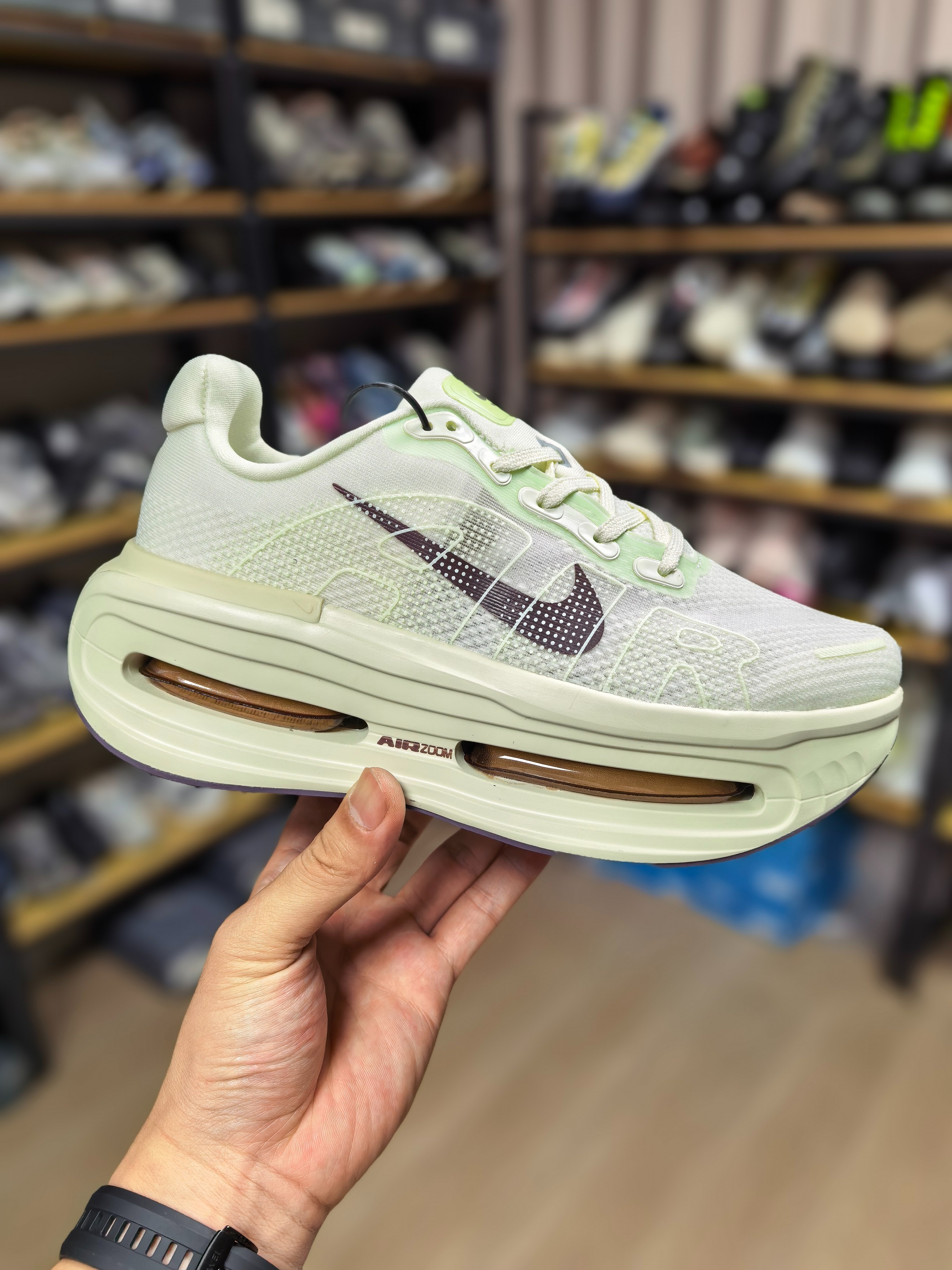 Nike Vomero 20-70