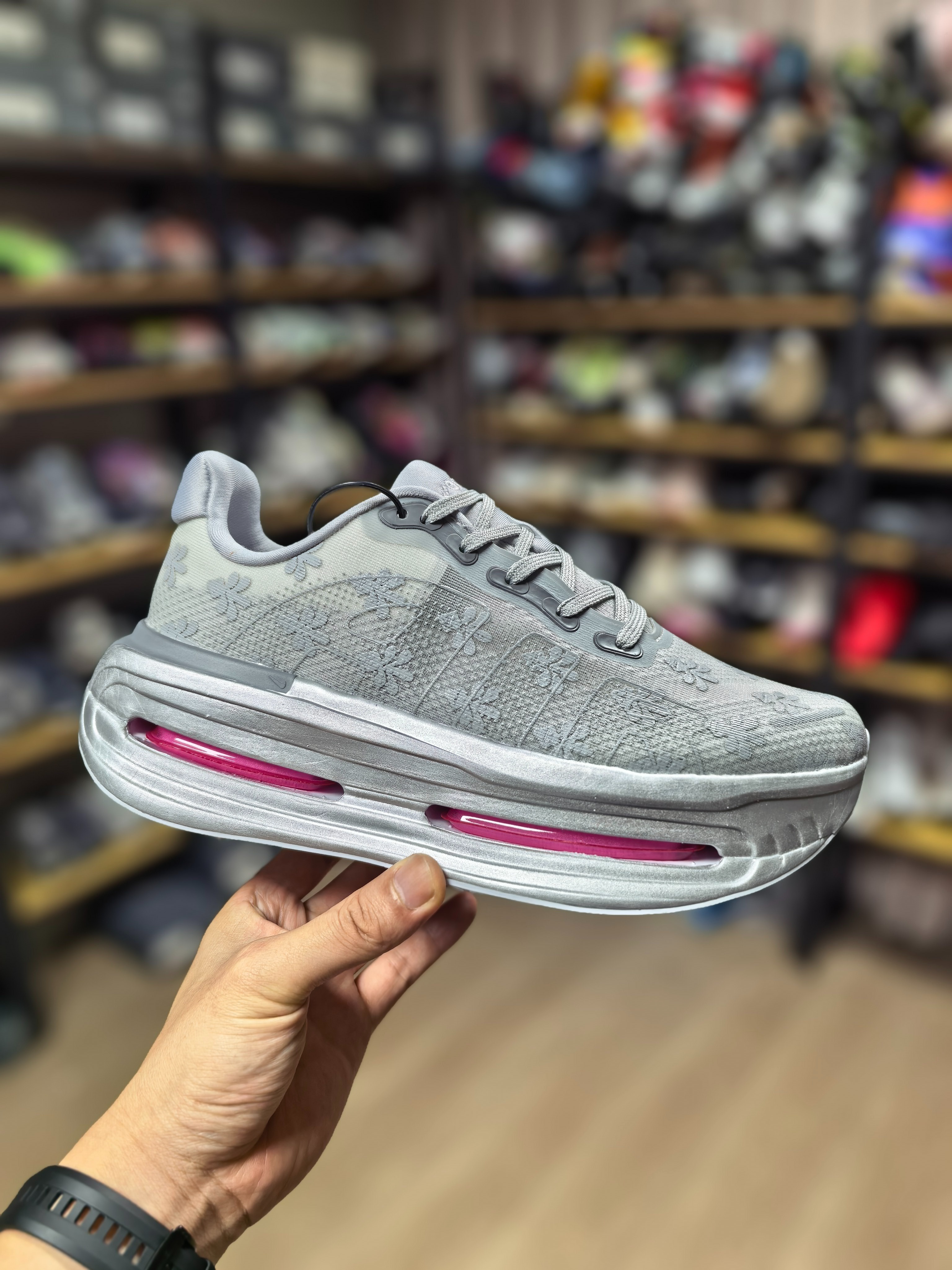 Nike Vomero 00-01